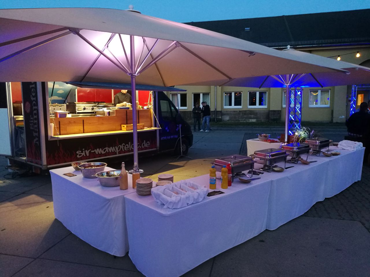 Für Events in und um Dresden - Catering-Foodtruck Sir Mampfelot